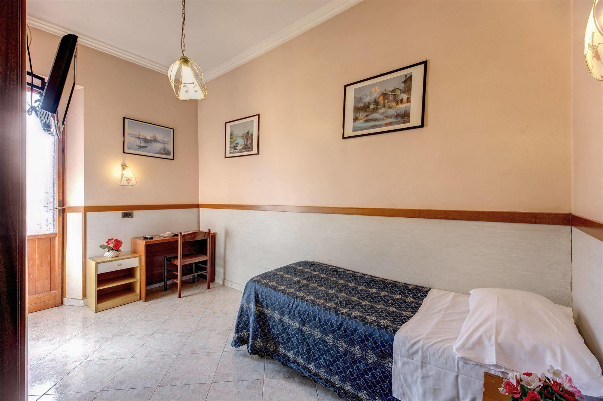 Hotel Soggiorno Blu Рим Екстер'єр фото
